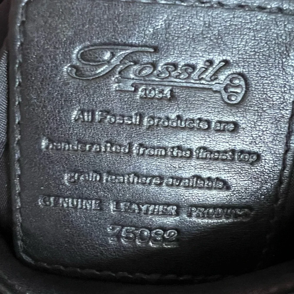 Vintage Fossil 75082 Black Leather Crossbody Bag Key Charm Soft Leather